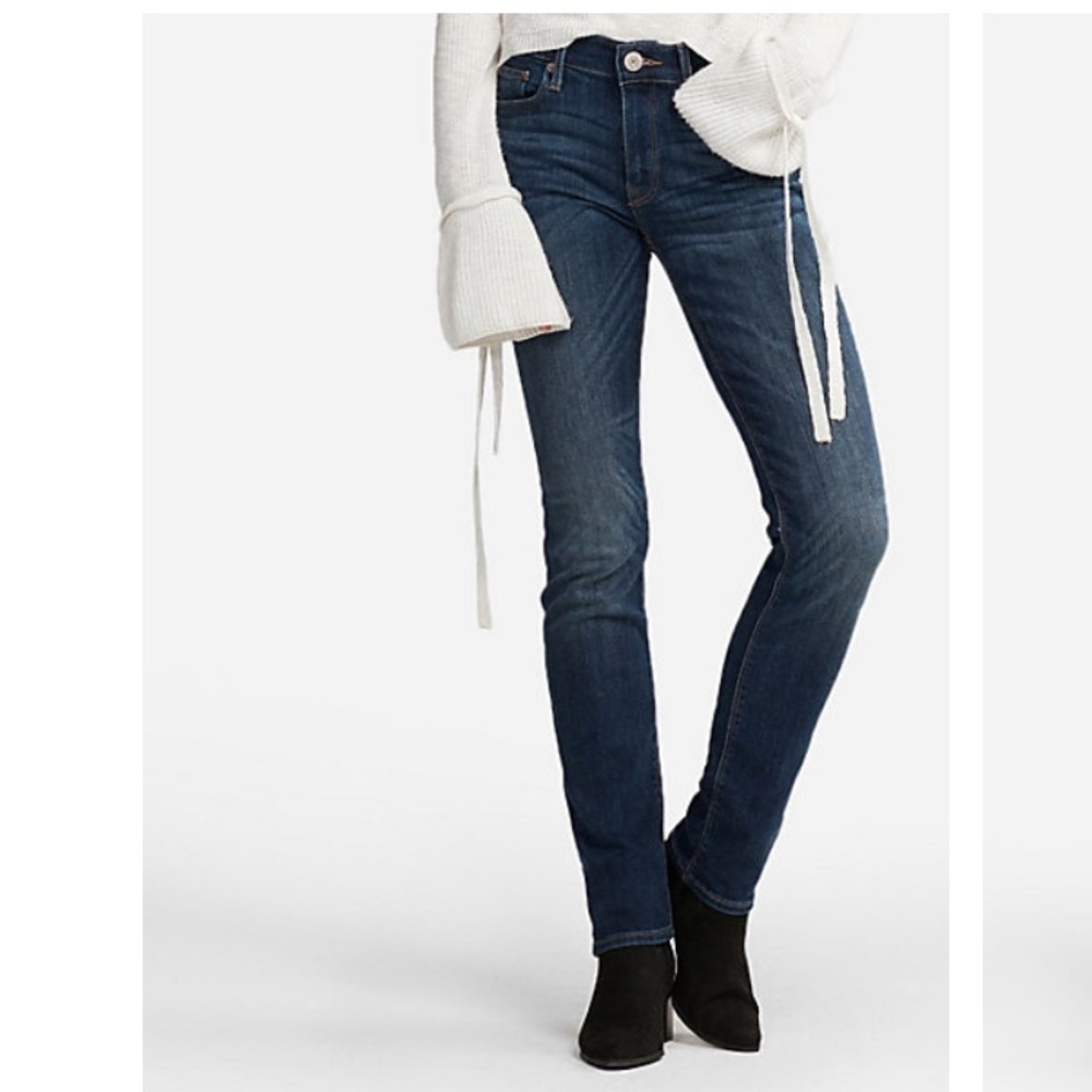 Dark wash Express skinny mid rise jeans, Sz 6R GUC